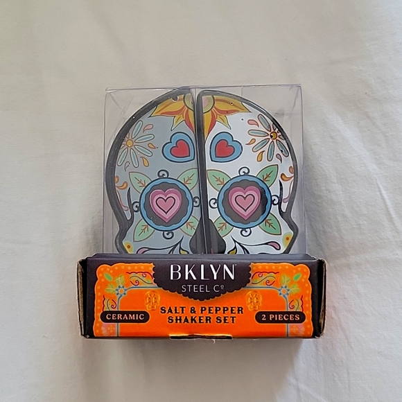 BKLYN Steel Co. Salt and Pepper Shaker - Picture 1 of 4